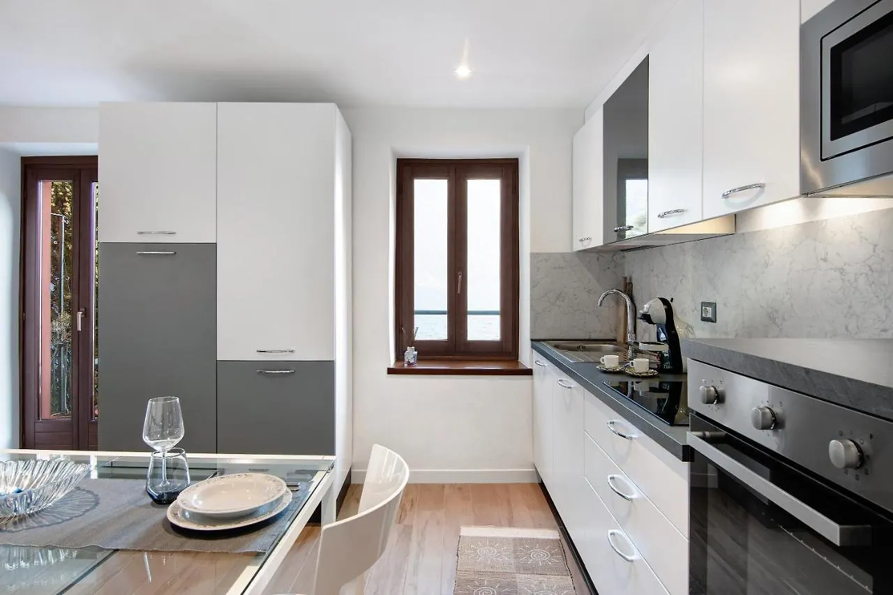 Fogazzaro Lake View Apartment Oria
