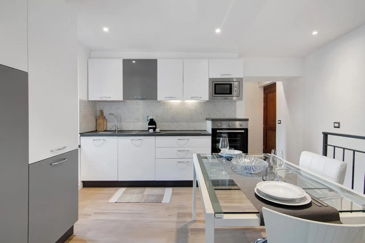 Fogazzaro Lake View Apartment Oria  Italia