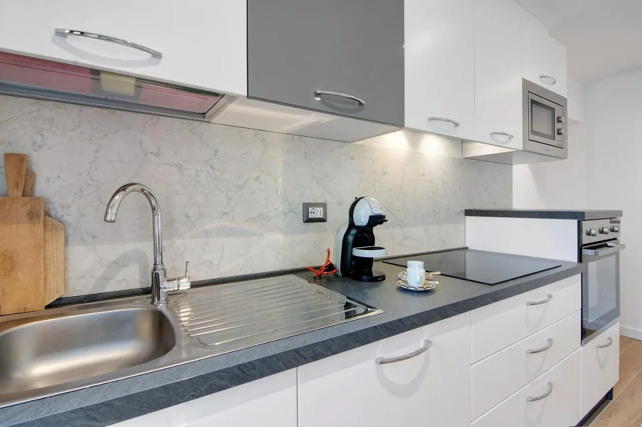 Fogazzaro Lake View Apartment Oria