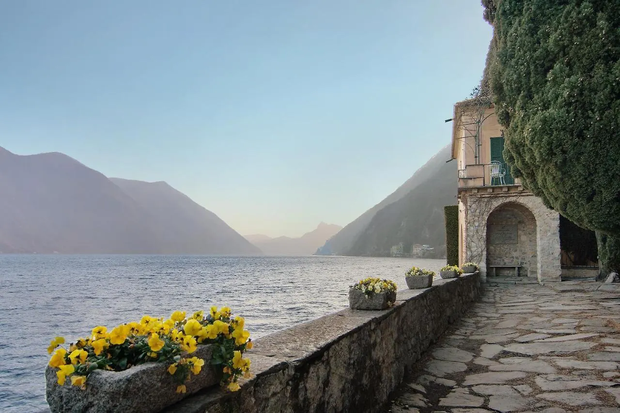 Fogazzaro Lake View Apartment Oria  Italia