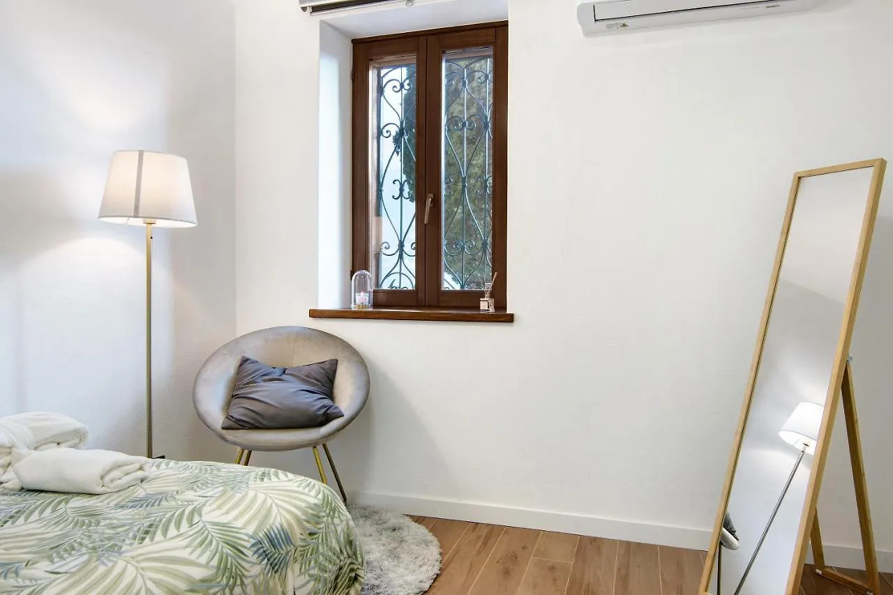 Fogazzaro Lake View Apartment Oria  Italia
