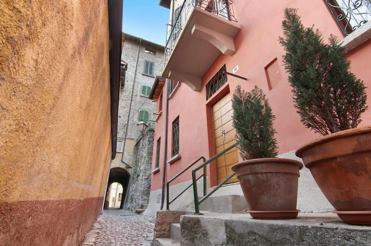 Fogazzaro Lake View Apartment Oria